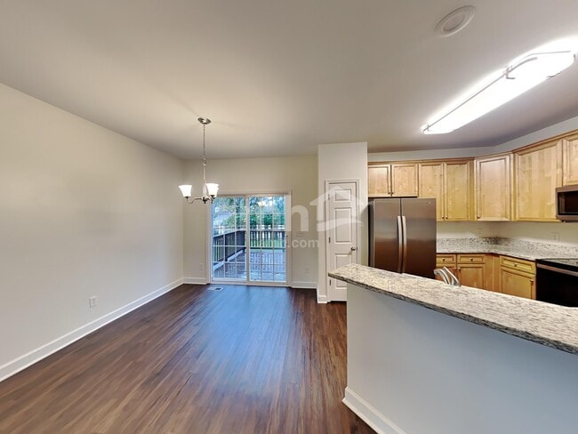 Photo - 710 Norwood Ct