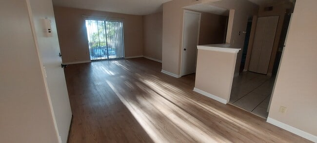 Building Photo - 7098 Wildwood Cir Unit 24 Rental