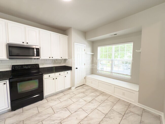 Photo - 123 Baberton Dr