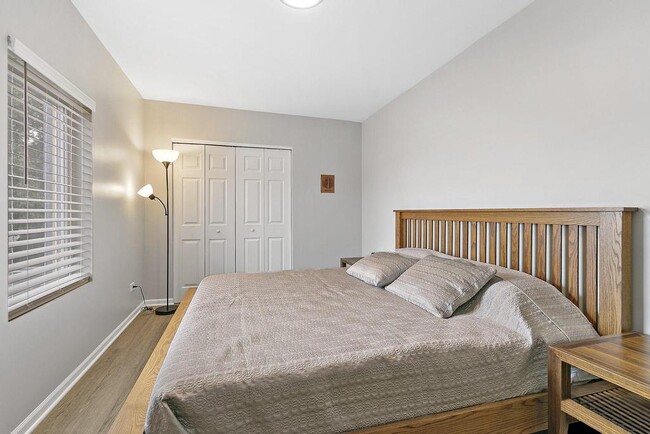 Photo - 931 W Glen Flora Ave