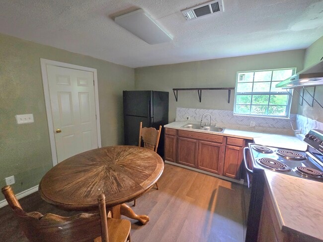 Photo - 5740 Bigner Rd