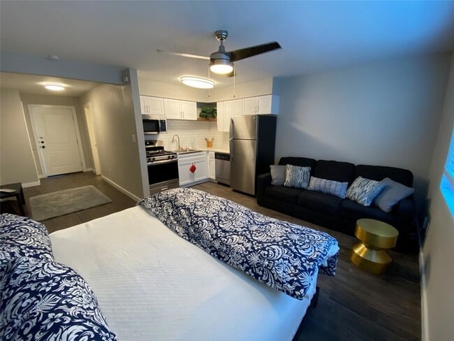 Photo - 3503 Harmon Ave Unit 201
