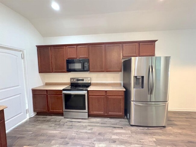 Photo - 313 S 6th St