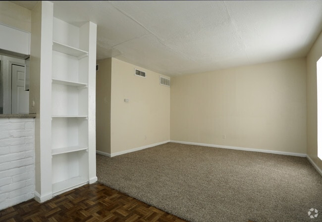 Photo - Town and Country Apartments