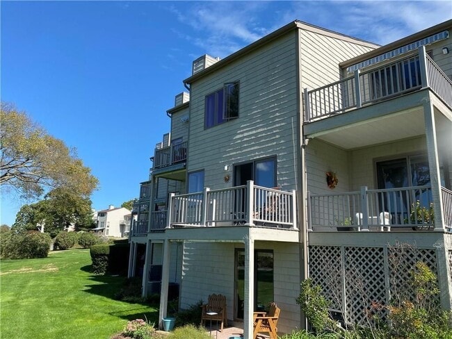 Building Photo - 10 Sea Breeze Ln