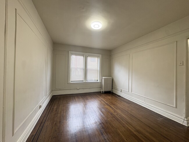 18 Kensington Ave 1B - 24 Kensington Ave Unit 1B