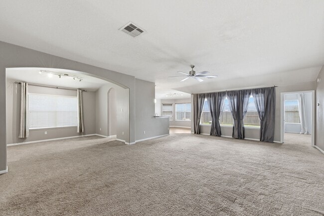 Photo - 21011 Narrow Gate Dr