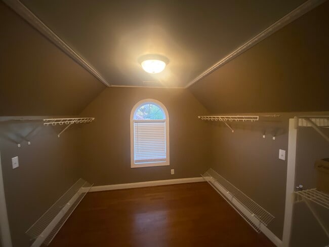 Photo - 100 Beacon Hill Pl