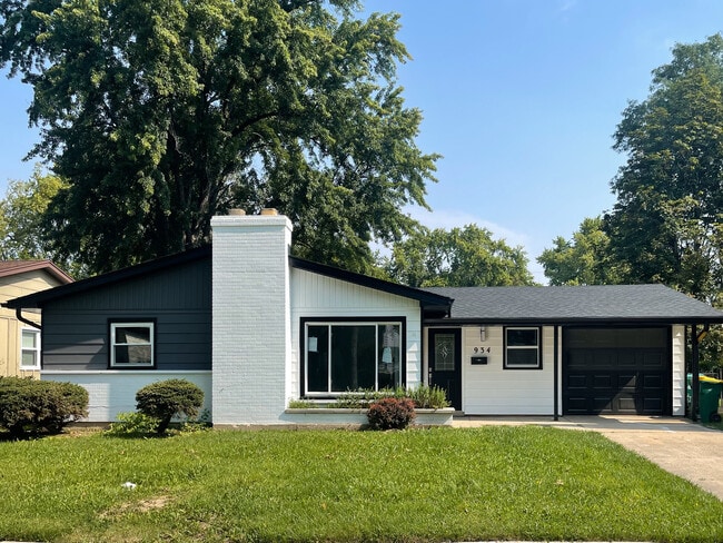 Building Photo - 934 Beverly Dr Rental
