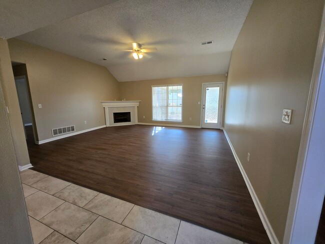 Photo - 4 Success is now offering this spacious 3 ...
