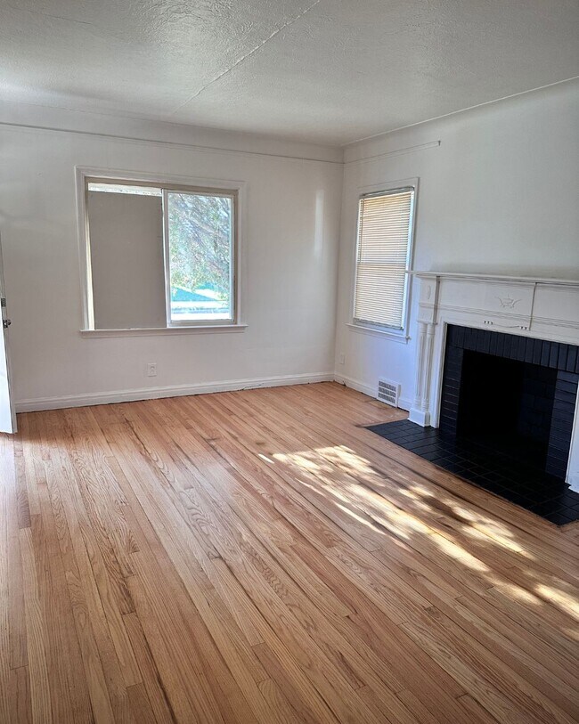 Photo - 11101 Kennebec St