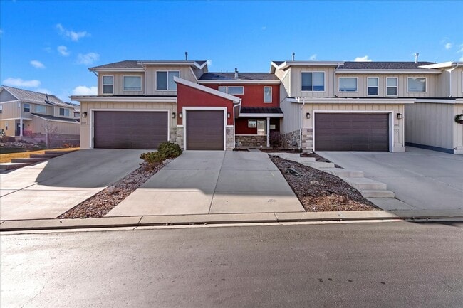 Building Photo - 2333 S Long Dr