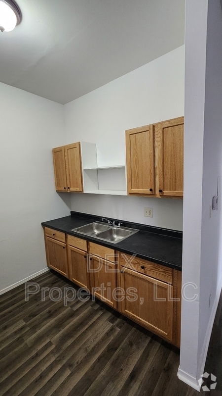 Building Photo - 5096 Minerva Ave Rental