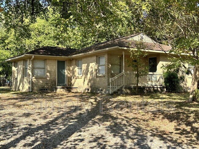 Photo - Fisher St 835