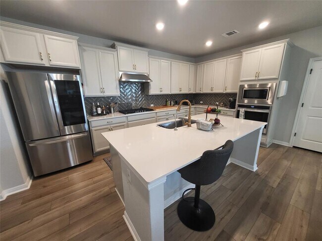 Photo - 108 Blue Hibiscus Dr