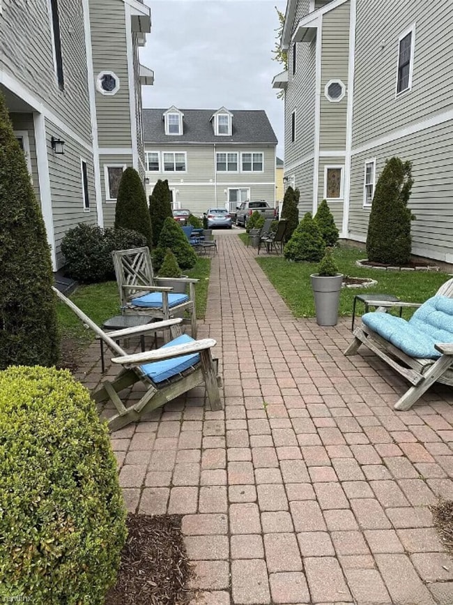 Photo - Five Bedroom + Two & half Bath in Lower Allston