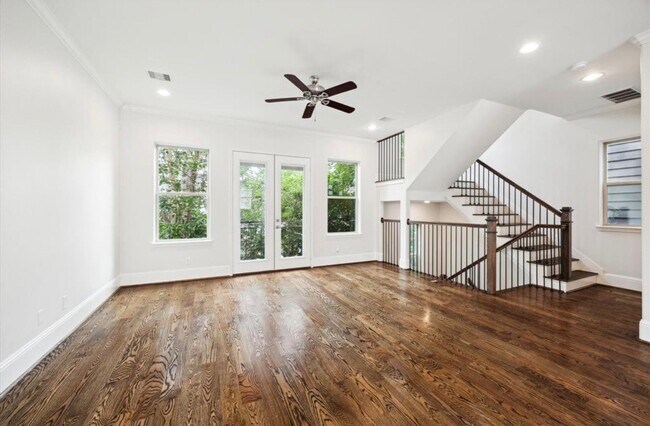 Photo - 1230 W 25th St