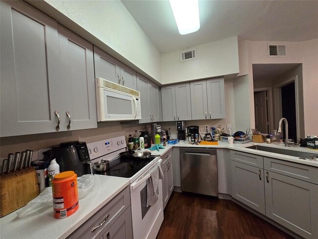 Photo - 2320 Gracy Farms Ln Unit 916