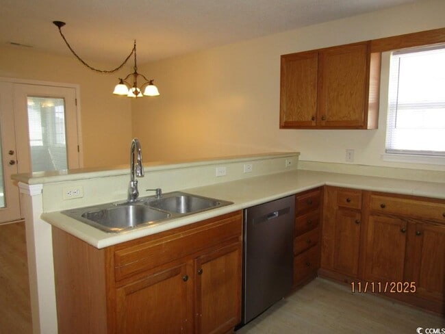 Photo - 132 Carolina Pointe Way