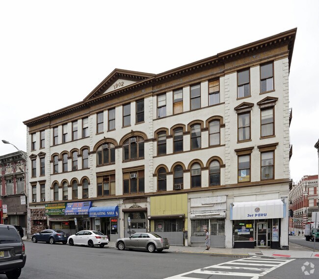 Photo - 114 Ellison St