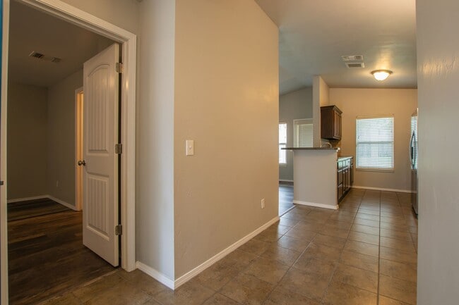 Photo - 15316 Nightshade Dr