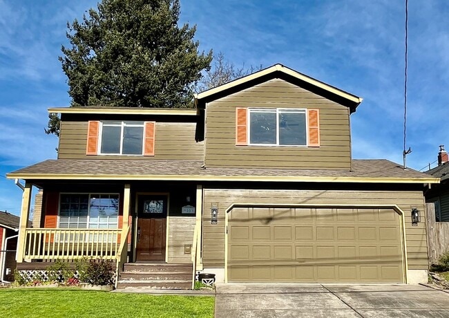 Building Photo - Charming 3-Bedroom/2.5-Bathroom House in the Cathedral Park Neighborhood of St. Johns