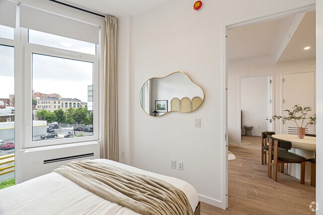 2BR, 2BA - 650SF - Bedroom - Bower