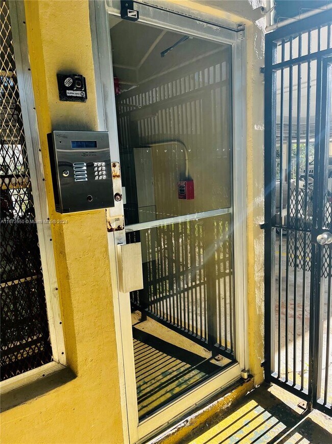 631 Jefferson Ave Condo Unit 303 Condo for Rent in Miami Beach, FL