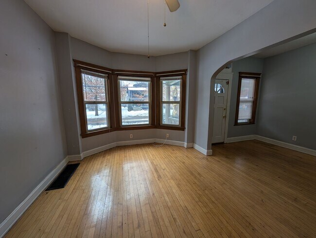 Photo - 5807-5807 Franklin Blvd Unidad 5803 Franklin