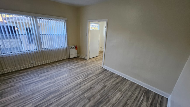 Photo - 4530 Normandie Ave Unidad 207