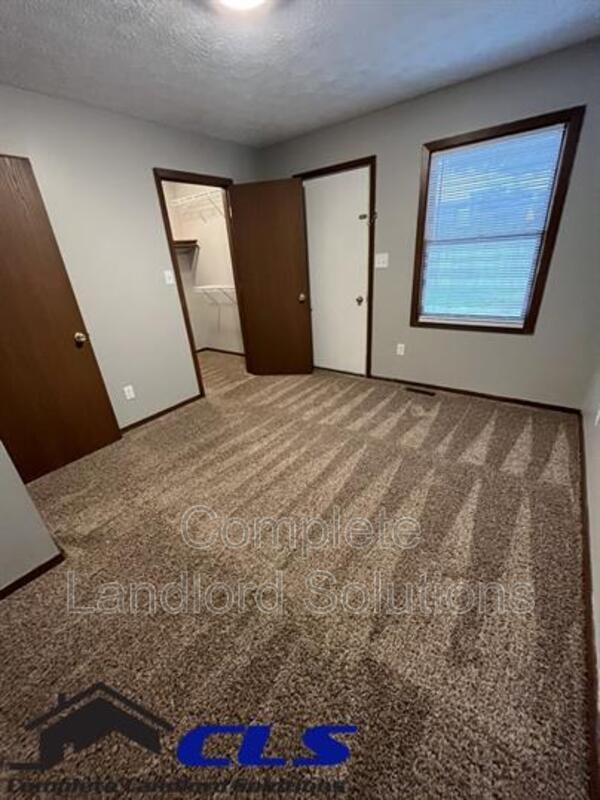 Photo - 1712 E Morgan Dr