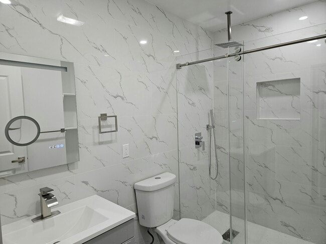 Photo - 1487 5th Ave Unidad 8