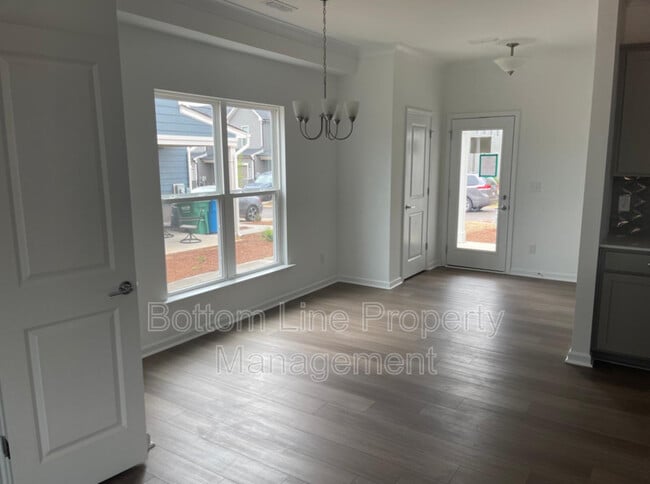 Photo - 1847 Teachers House Rd NW