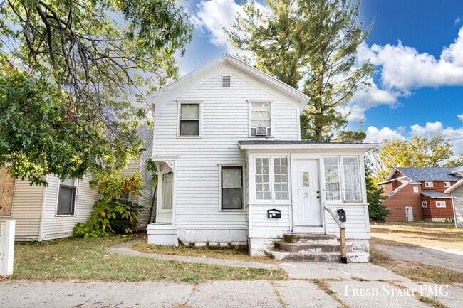 Photo - 177 McLaughlin Ave Unit 1