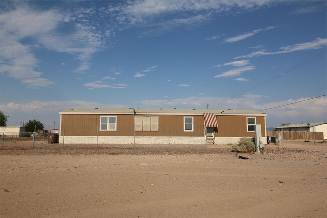 Building Photo - 3335 W Solano Dr