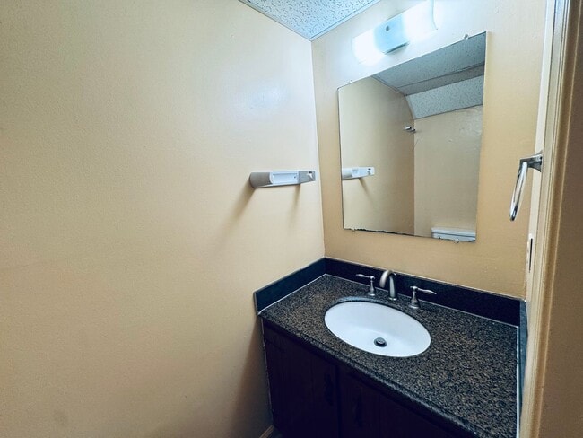 Photo - Timberlake Rd Townhouse