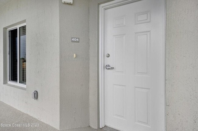 Photo - 1825 Riverside Dr Unit 404
