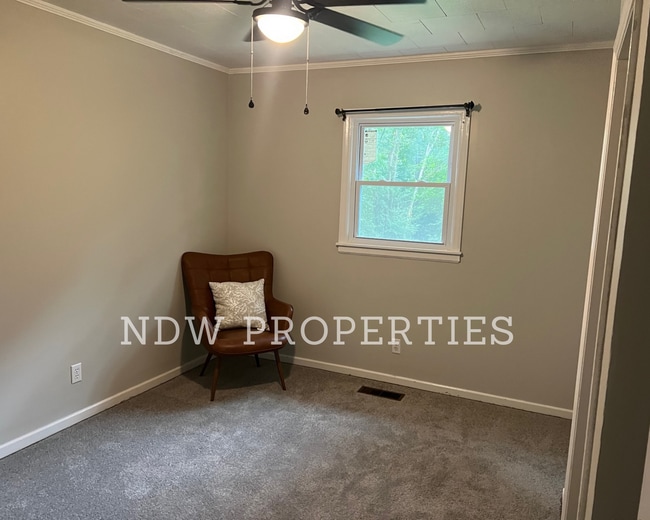 Photo - 3042 Forrester St