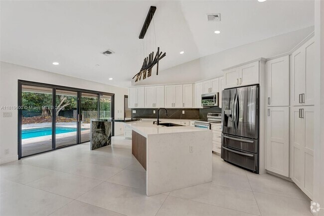 Building Photo - 8360 NW 51st Ct Rental