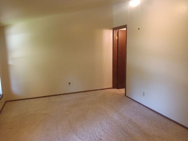 Photo - 2 Bedroom 1.5 bathroom condo Unit D