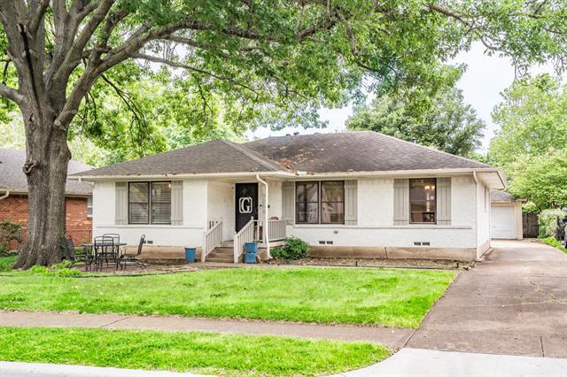 Building Photo - 9203 Livenshire Dr