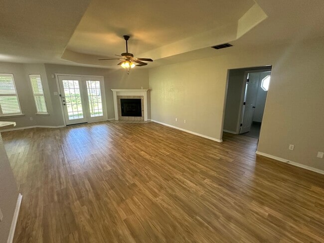 Photo - 3104 Valley Oaks Cir