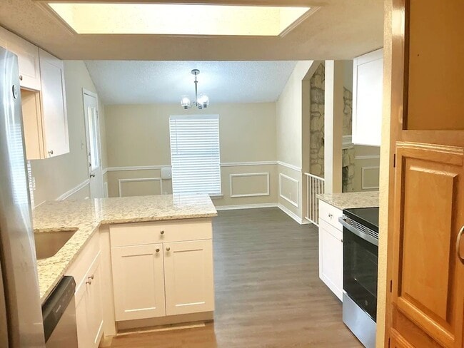 Photo - 1302 Brookmeadow Ct