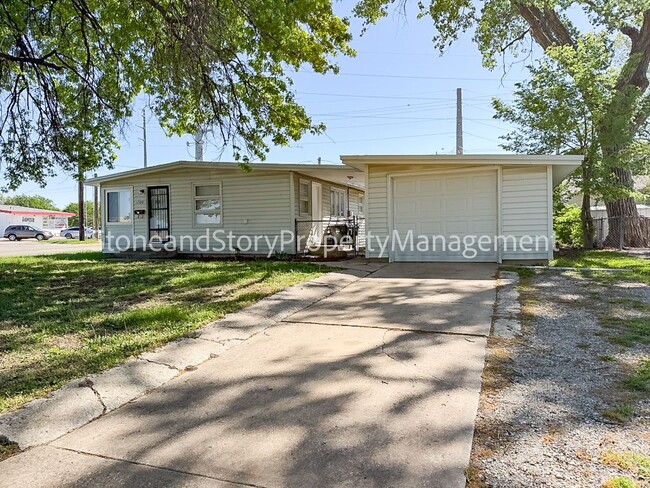 Photo - 3 bedroom 1.5 bath near 17th & Fairlawn