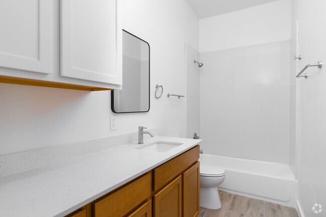3BR, 2BA - 1270SF - Second Bathroom