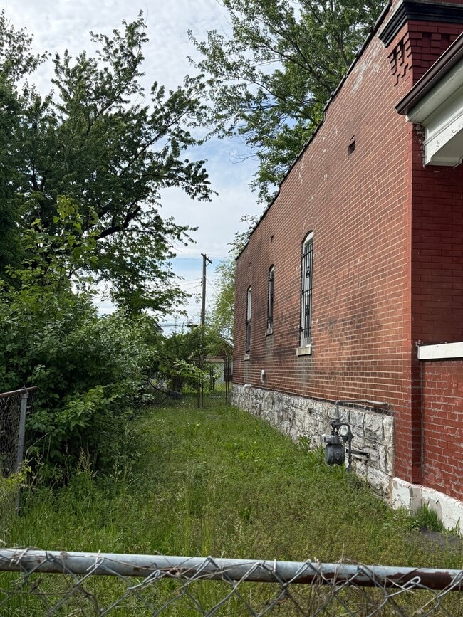 Photo - 5457 Geraldine Ave