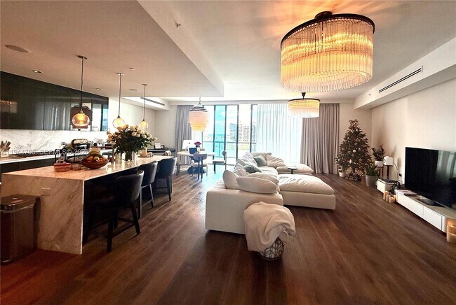 Photo - 3300 NE 188th St Unit 917