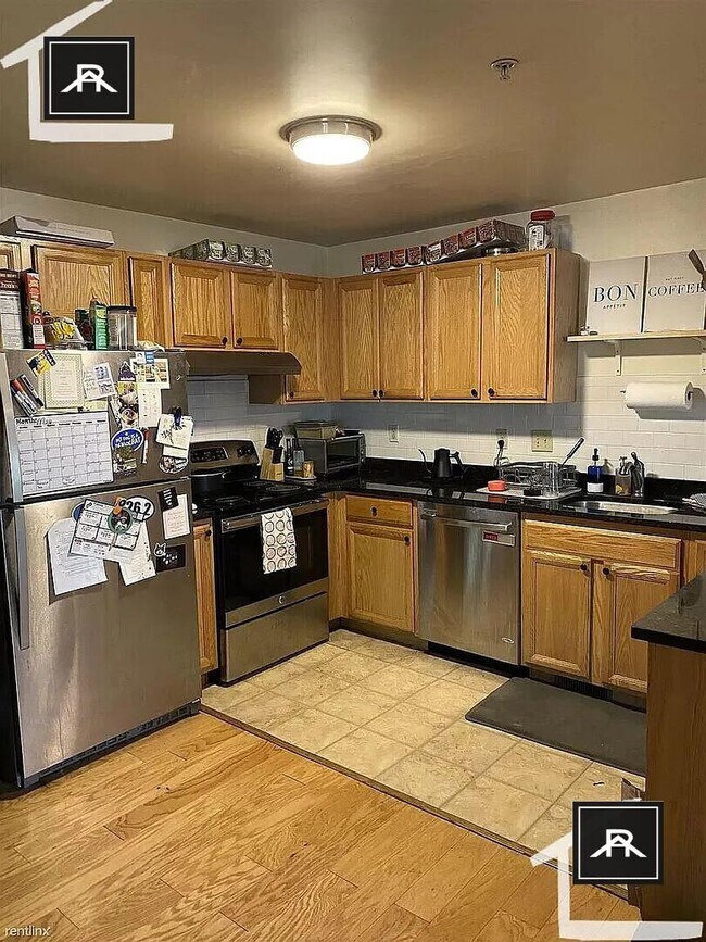 Building Photo - 5 bedroom in Allston MA 02134 Unit A