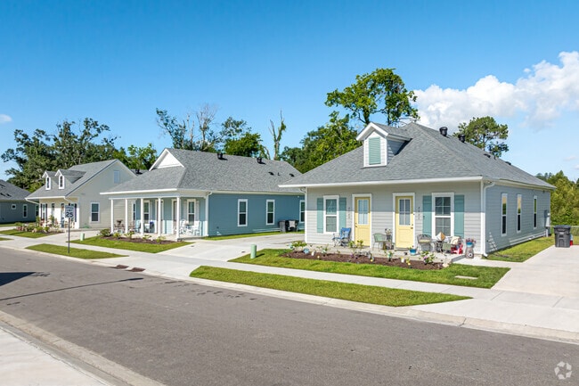 Photo - Hollywood Heights