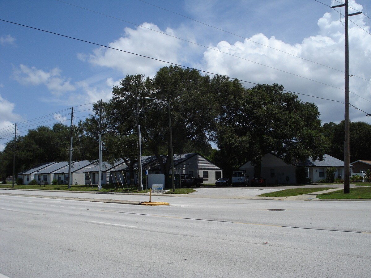 Photo - Parkwood Apartment Homes